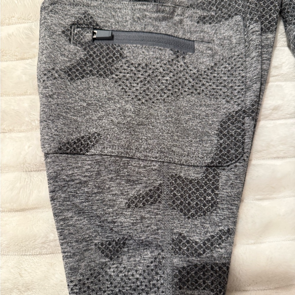 Mondetta Gray Camo Women’s Bottoms - Picture 8 of 11